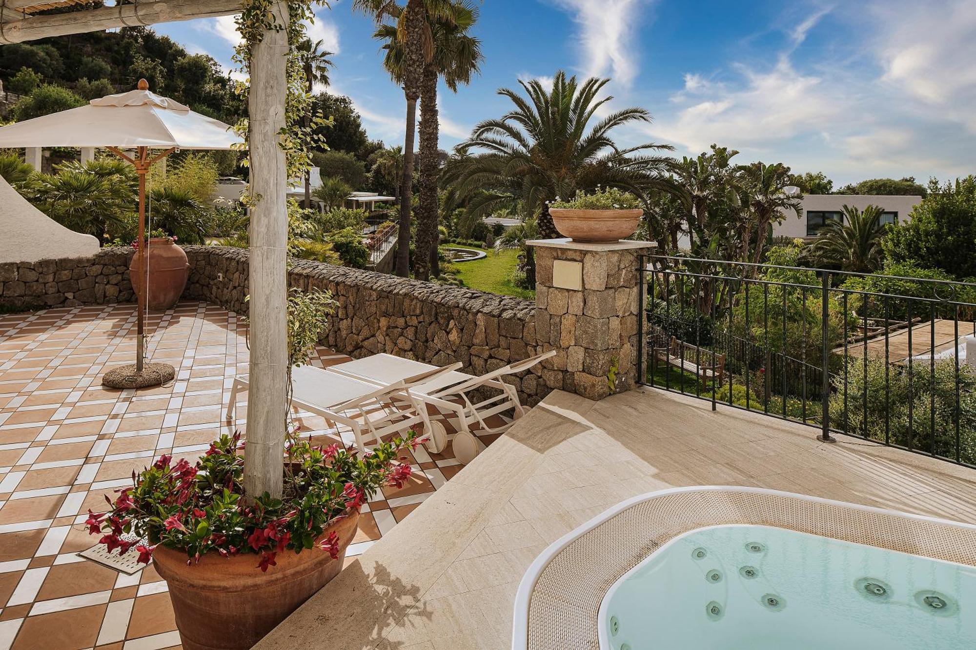 Hébergement Principal avec Terrasse et Jacuzzi